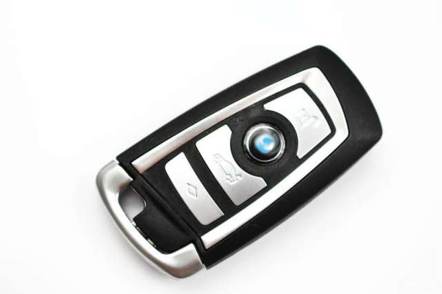 Функции ключа bmw f10